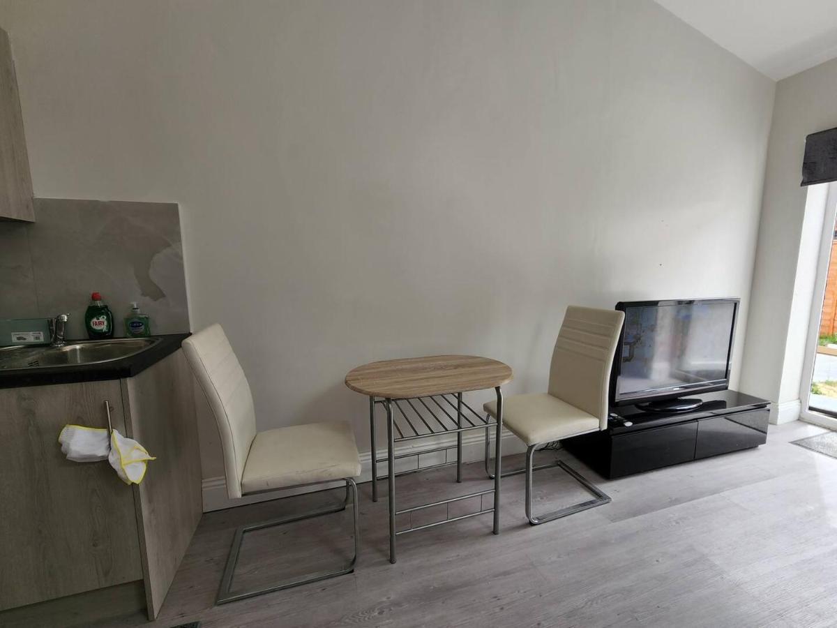Ilford Town Centre Studio Εξωτερικό φωτογραφία